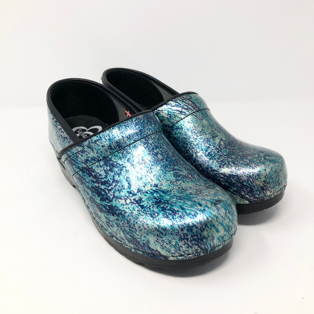 Sanita Professional Womens Teal Blue Metallic Abstract Print Leather Clogs 40/9